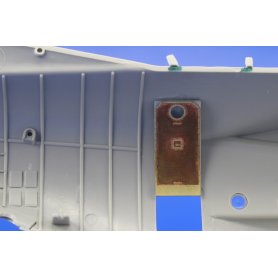 Eduard BIG 1:72 C-130H/J Herkules dla Italeri