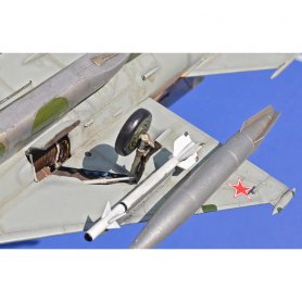 Eduard 1:48 MIG-21R WEEKEND edition