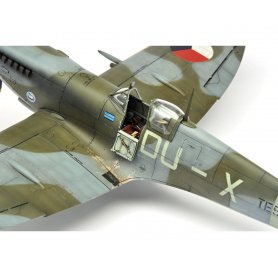 Eduard 1:48 Supermarine Spitfire Mk.IXe ProfiIPACK
