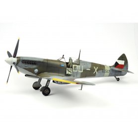 Eduard 1:48 Supermarine Spitfire Mk.IXe ProfiIPACK