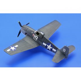 Eduard 1:72 F6F-3 HELLCAT PROFIPACK