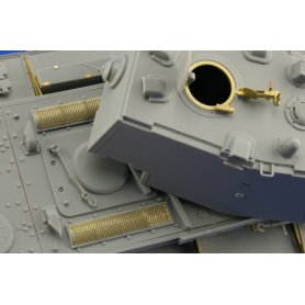 Eduard 1:35 KV-1 model 1942 dla Trumpeter