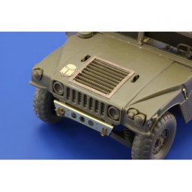 Eduard 1:35 M-1097 Cargo Carrier dla Italeri