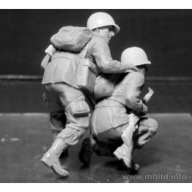 MB 1:35 US & German paratroopers