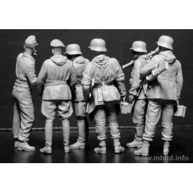 MB 1:35 Lets stop them here 1945