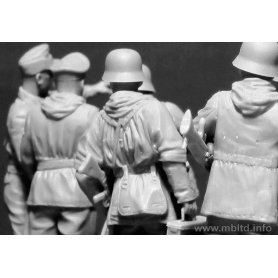 MB 1:35 Lets stop them here 1945