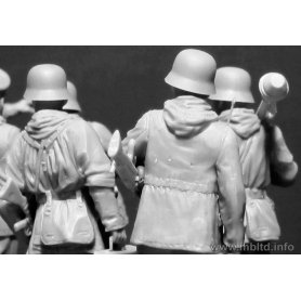 MB 1:35 Lets stop them here 1945