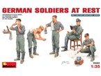 Mini Art 1:35 GERMAN SOLDIERS AT REST | 5 figurek |