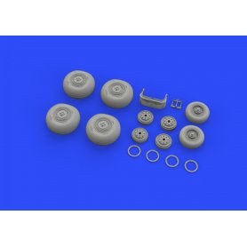 Eduard Su-34 wheels HOBBY BOSS