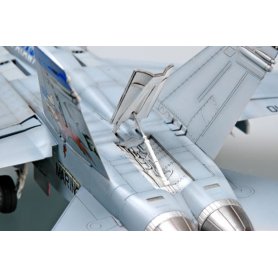 Hobby Boss 1:48 McDonnell Douglas F/A-18D