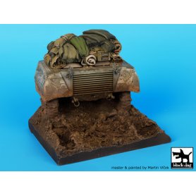 Black Dog 1:35 M-20 | Podstawka pod figurki |