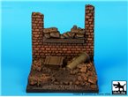 Black Dog 1:35 BASE - Wall w/sand bags 