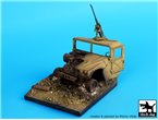 Black Dog 1:35 PODSTAWKA - Destroyed Humvee 