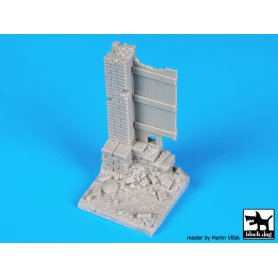 Black Dog Column with door base