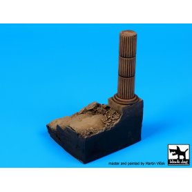 Black Dog Stairs with column base