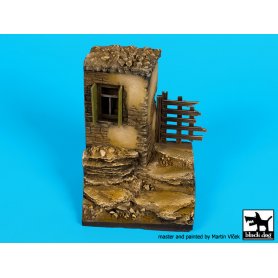 Black Dog 1:35 Róg domu cz.4 | Podstawka pod figurki |