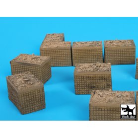 Black Dog Sandbag armored wall (HESCO) 2