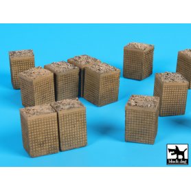 Black Dog Sandbag armored wall (HESCO) 3