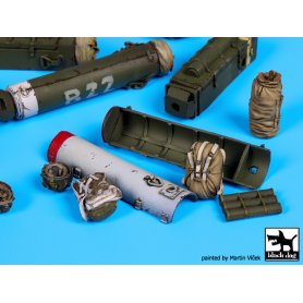 Black Dog British paratrooper equipment accessories set