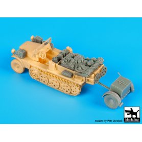 Black Dog Sd.Kfz 10 with Sd.Ah.32 accessories set for MK 72