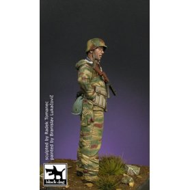 Black Dog Wehrmacht grenadier 1944