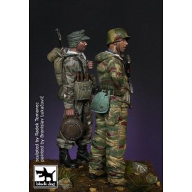 Black Dog Wehrmacht soldiers 1944