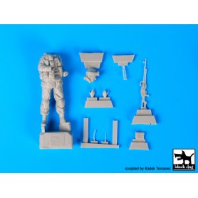 Black Dog Soldiers in Crimea sniper plus gunner