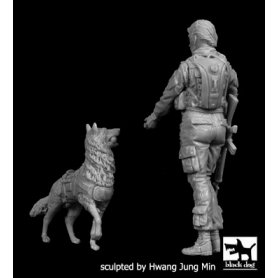 Black Dog US Woman soldier with dog