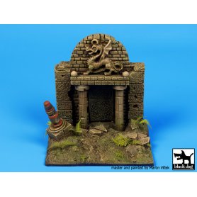 Black Dog Dragon house fantasy base