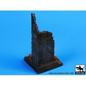 Black Dog Posst apocalyptic factory ruin fant.base