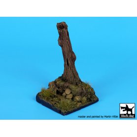 Black Dog Tree fantasy base