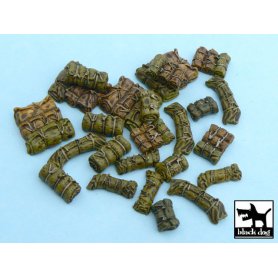 Black Dog Tentage + bedrolls 4 accessories set 24 resin parts