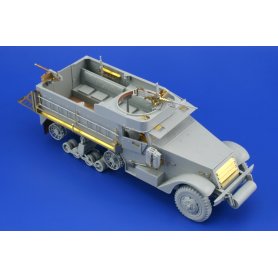 Dragon 1:35 Pojazd półgąsienicowy M3A1