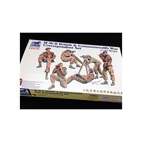 Bronco CB 35140 WWII British War Correspondent Set