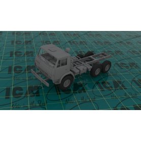ICM 35001 Kamaz 6 Wheel Army Truck