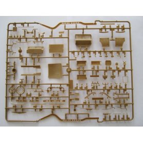 ICM 1:35 35471 ADMIRAL CABRIOLET WWII GERMAN STAFF CAR WITH FIGURES