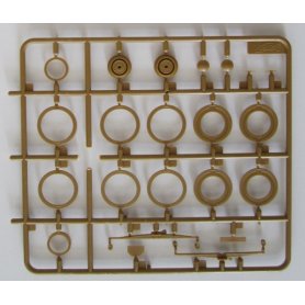 ICM 1:35 35471 ADMIRAL CABRIOLET WWII GERMAN STAFF CAR WITH FIGURES
