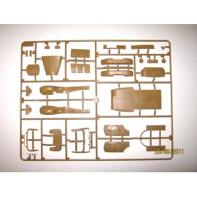 ICM 1:35 35531 Mercedes G4 (1939 production) German Car with Passengers