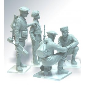 ICM 35631 WWII SOVIET PARTISAND