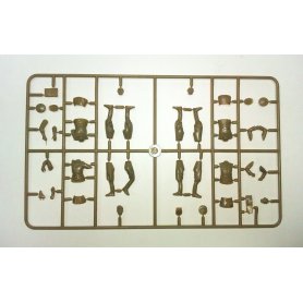 ICM 1:35 Soviet staff personnel 1939-45 | 4 figurki |