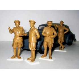 ICM 1:35 Soviet staff personnel 1939-45 | 4 figurki |