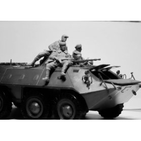 ICM 1:35 35637 Soviet Armoured Carrier Riders (1979-1991)