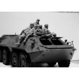 ICM 1:35 35637 Soviet Armoured Carrier Riders (1979-1991)