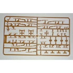 ICM 1:35 35672 WWI RUSSIAN INFANTRY WEAPON AND EQUIPMENT