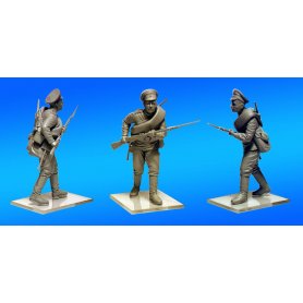 ICM 1:35 WWI Russian infarntry 4 figures