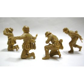 ICM 1:35 35801 7,62cm PAK 36 (R) WITH GERMAN CREW