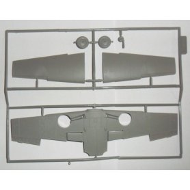 ICM 1:48 Messerschmitt Bf-109 F-4 z personelem Luftwaffe