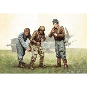 MB 1:32 3202 PILOTS OF LUFTWAFFE WWII
