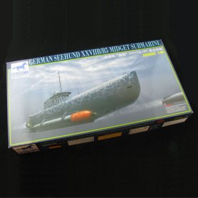 Bronco CB 1:350 Nimiecka łódź podwodna U-boot Type XXVIIB / B5 Seehund