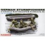 D6076 1:35 GERMAN STURMPIONIERE W/ASS.RAFT